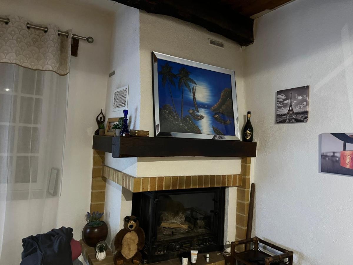 Villa Calme Et Tranquillite à Pern Extérieur photo